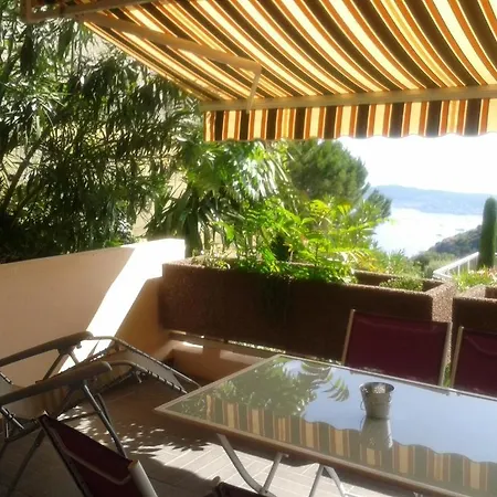 Apartment Les Clematites